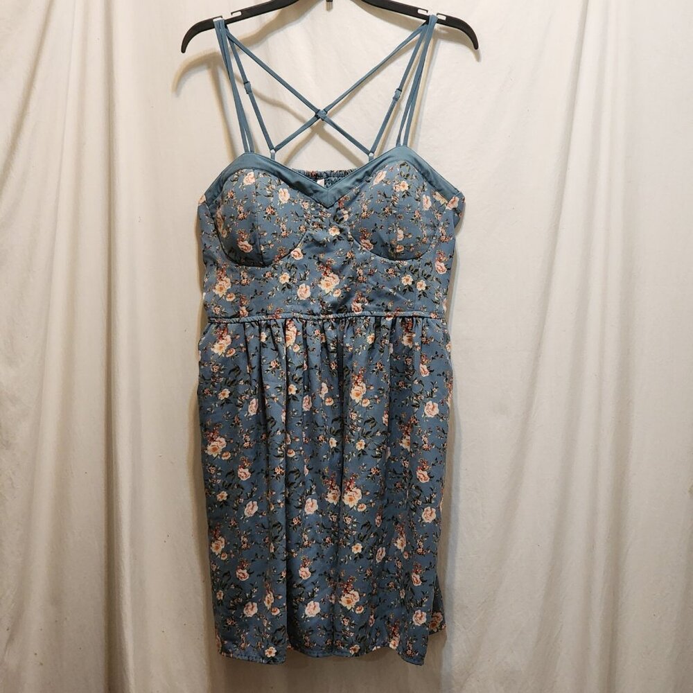 Xhilaration Blue floral Dress Built-in Bra Criss Cross straps Juniors‎ XXL